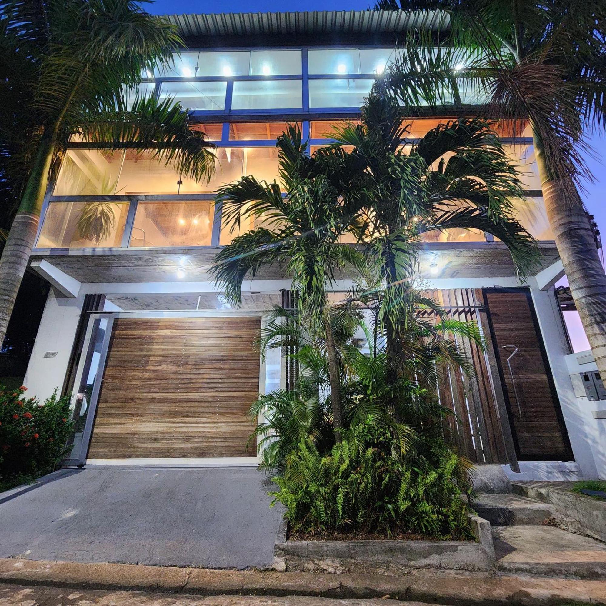 A Casa Da Colonia Hotel Itacoatiara  Exterior photo
